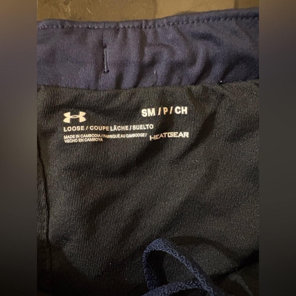 Under Armour Women’s Fly-By HeatGear Running loose Shorts Navy Blue Size Small - Picture 5 of 9